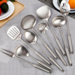 Cooking spoons